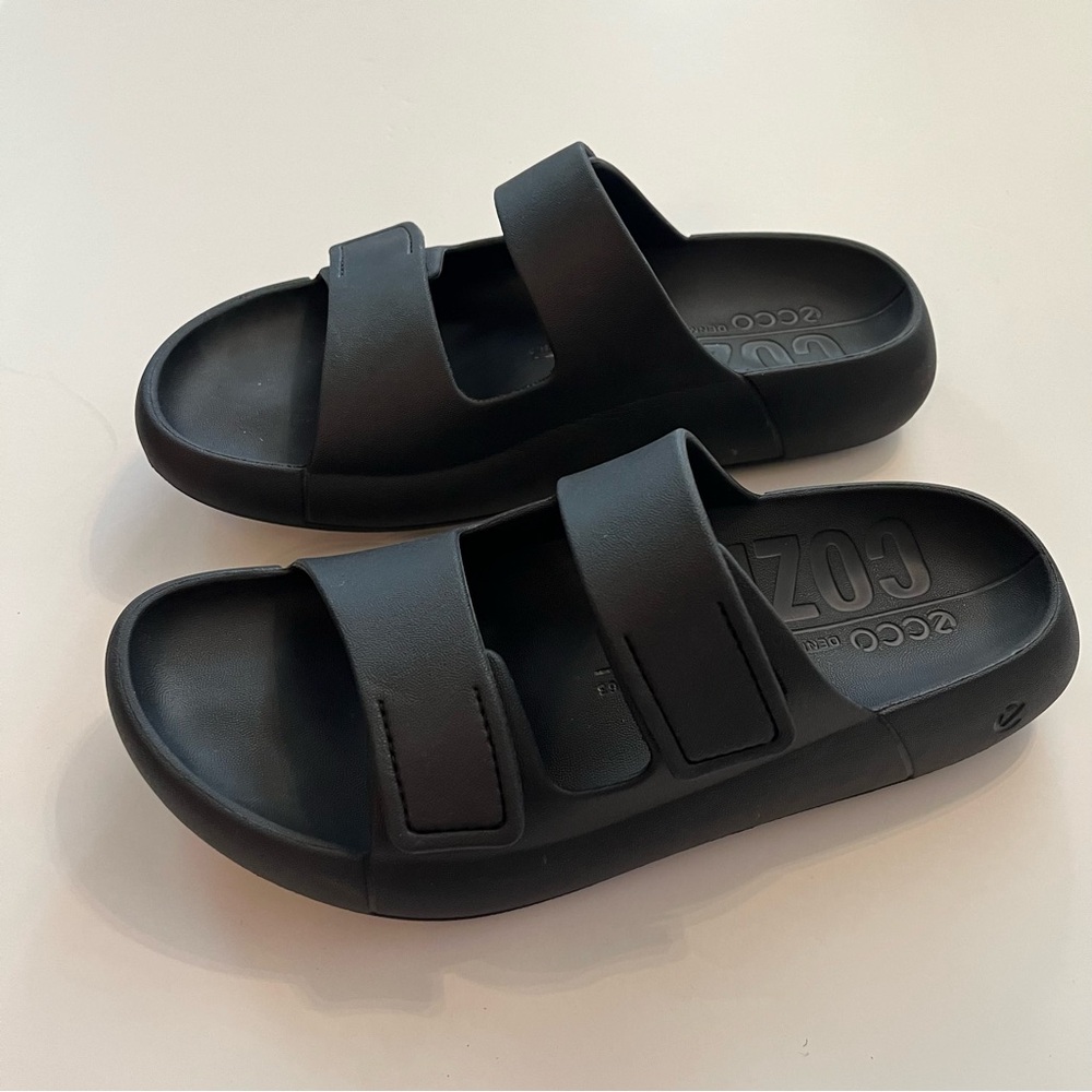 Ecco Cozmo Two Strap EVA Slide Sandal - sz 42 EU - black